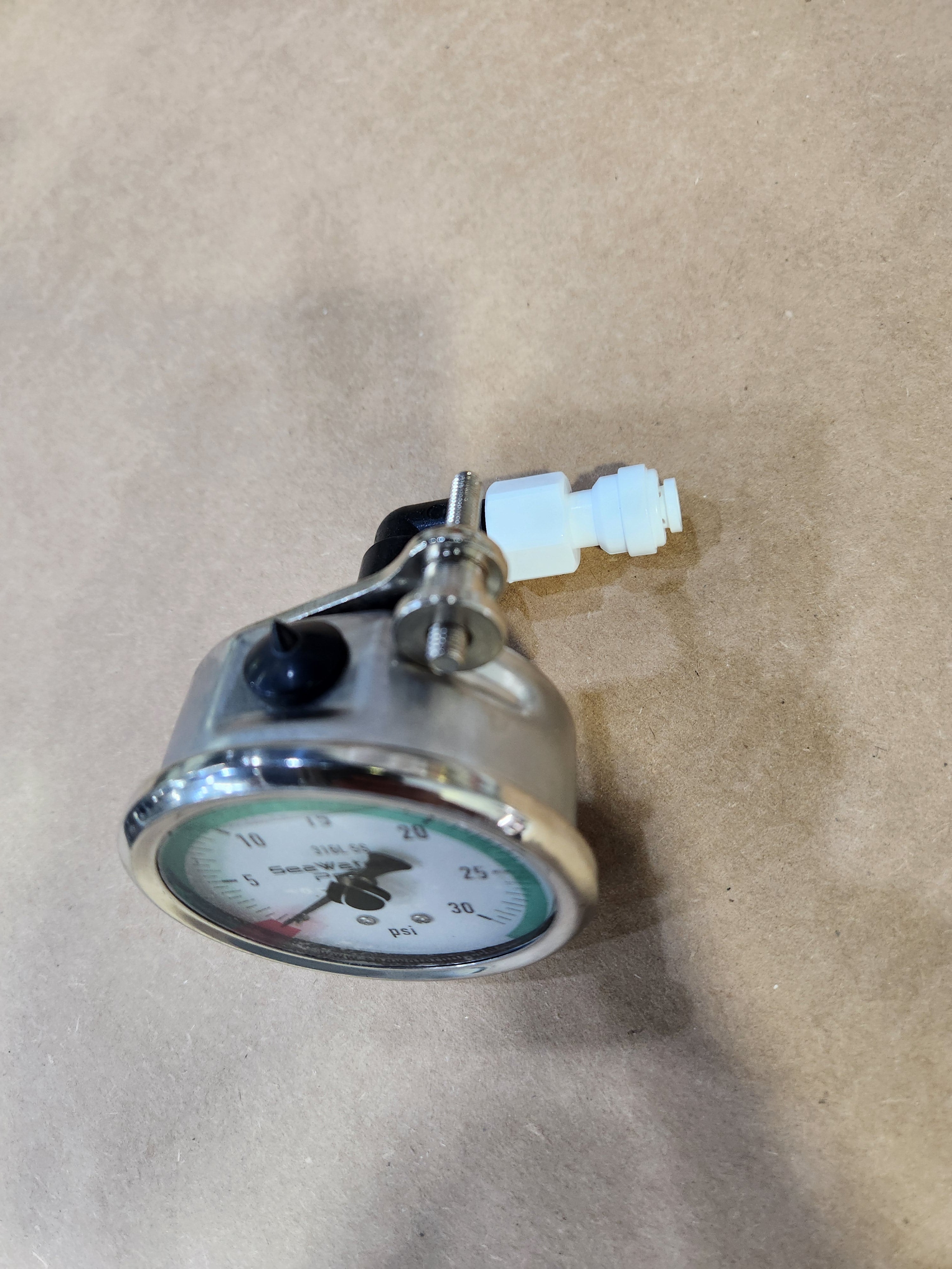 Fitting: 90° elbow plus 1/4" OD Tubing push to connect (1 set)